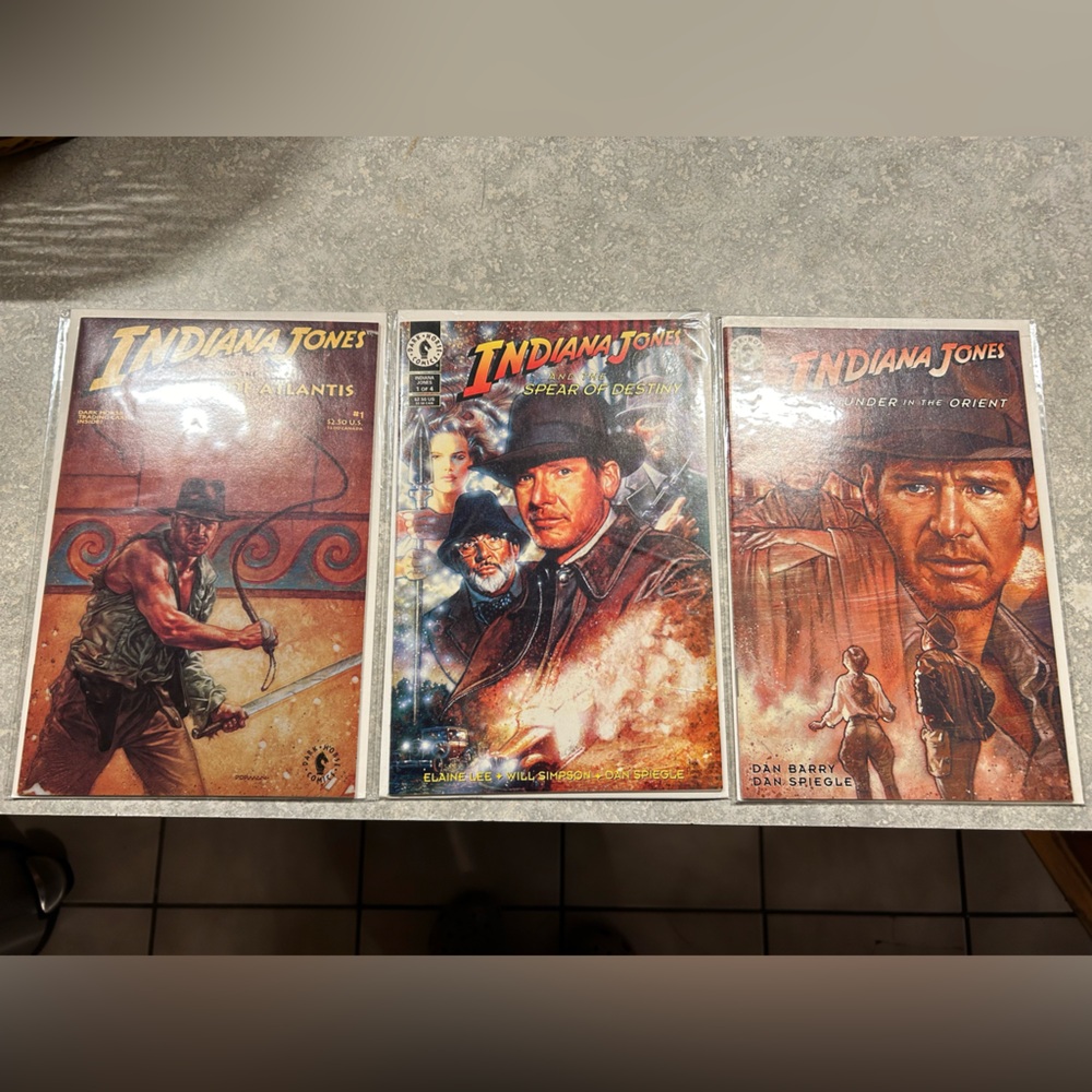 Indiana jones mint condition lot of comic books